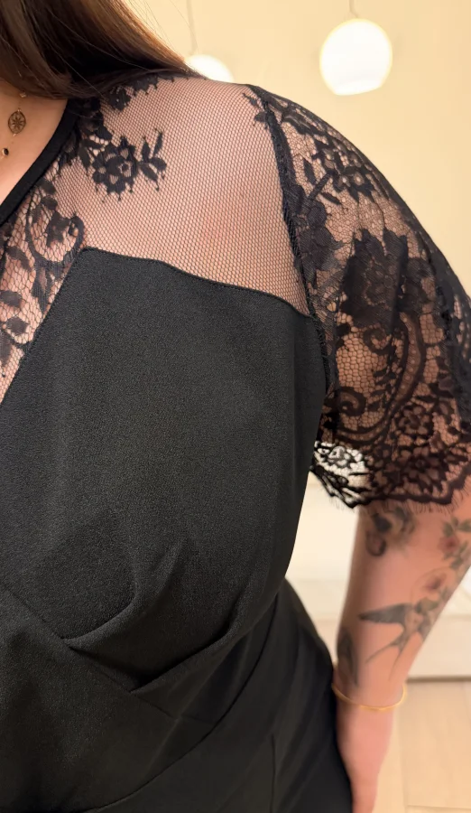 Güpür Detaylı Premium Esnek Krep Elbise - Siyah