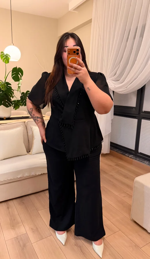 Boncuk Detaylı İkili Krep Takım - Siyah