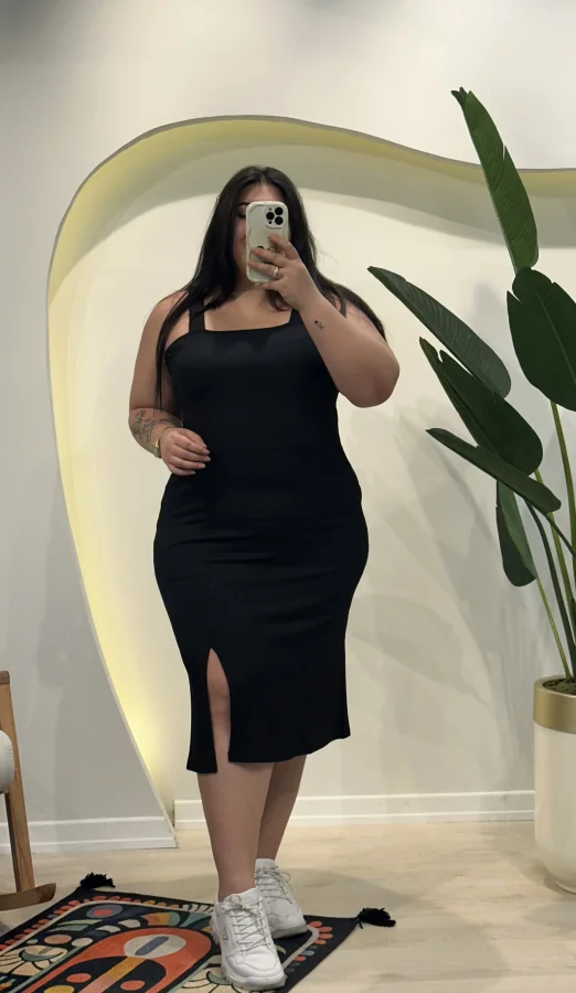 Bürümcük Kumaş Kare Yaka Yırtmaçlı Askılı Elbise - Siyah