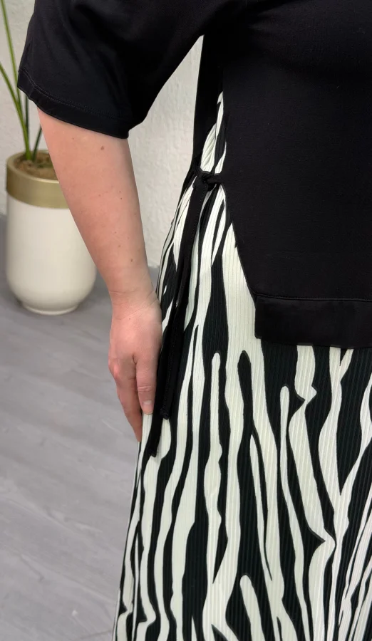 Çift Parçalı Büzgülü Penye Elbise - Zebra