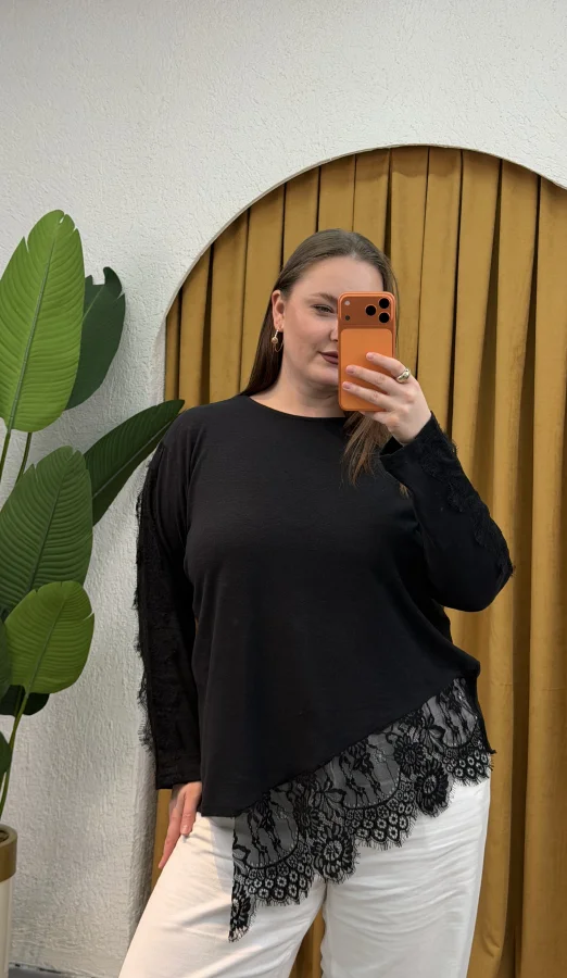 Dantel Detaylı Asimetrik Örme Bluz - Siyah