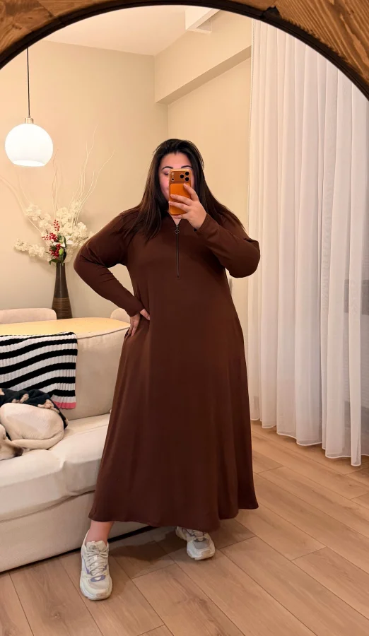 Dik Yaka Fermuarlı Modal Elbise - Kahverengi