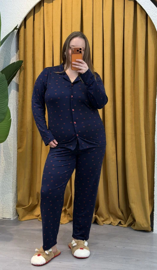 Düğmeli Esnek Pijama Takımı - Lacivert Kiraz Desenli