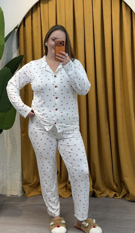Düğmeli Esnek Pijama Takımı - Beyaz Kiraz Desenli