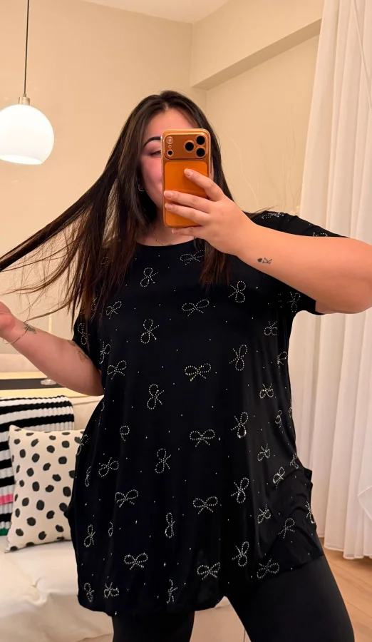 Fiyonk Baskılı Taşlı Bluz - Siyah