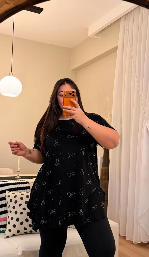 Fiyonk Baskılı Taşlı Bluz - Siyah