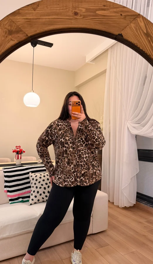 Hakim Yaka Esnek Pamuklu Penye Gömlek - Leopar