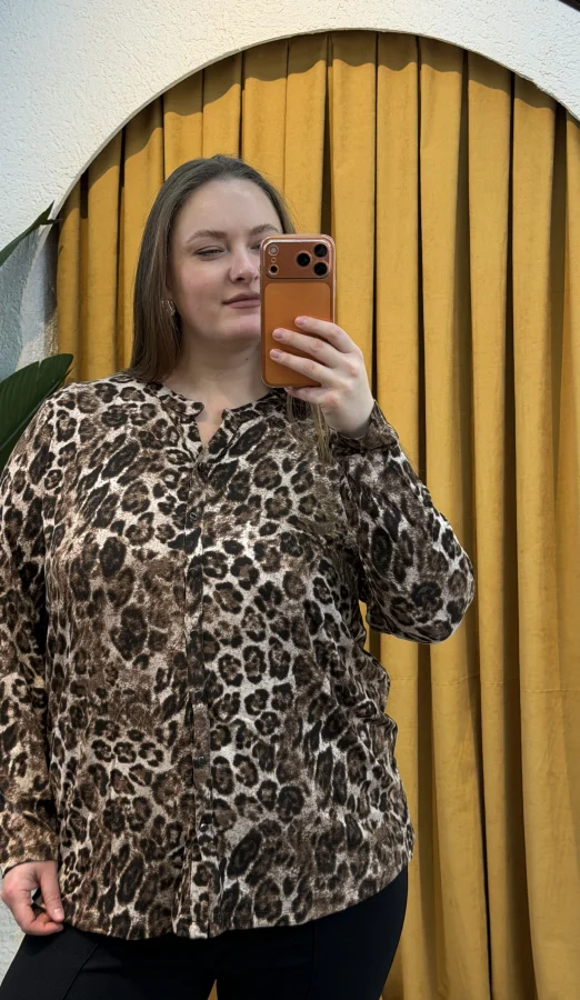 Hakim Yaka Esnek Pamuklu Penye Gömlek - Leopar