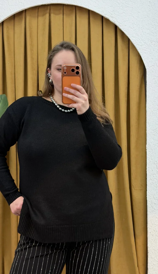 Kayık Yaka Oversize Kazak - Siyah