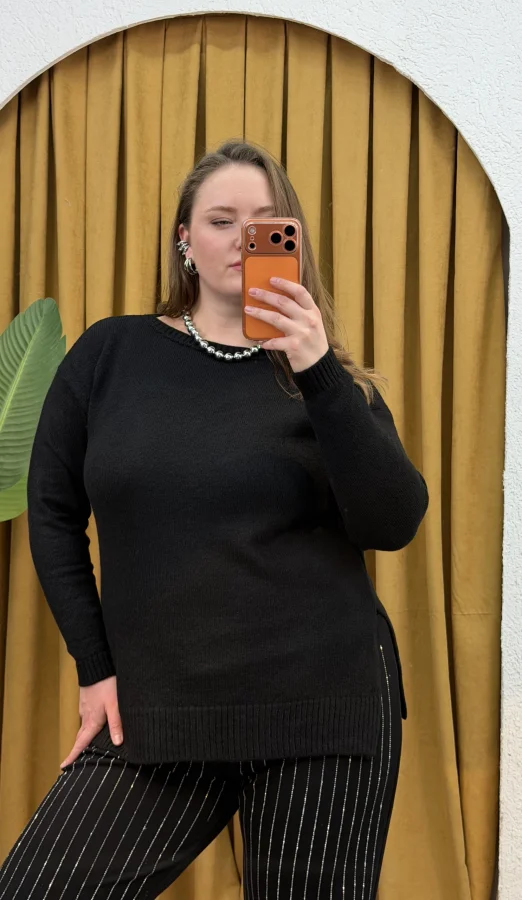 Kayık Yaka Oversize Kazak - Siyah