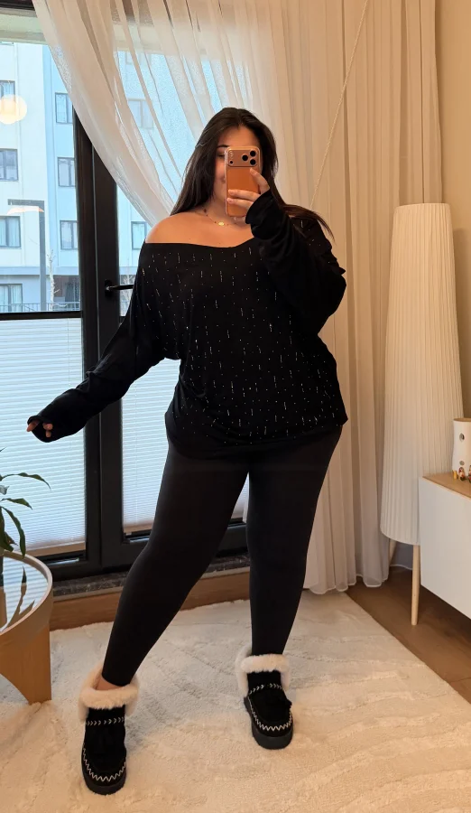 Kayık Yaka Taşlı Modal Bluz - Siyah