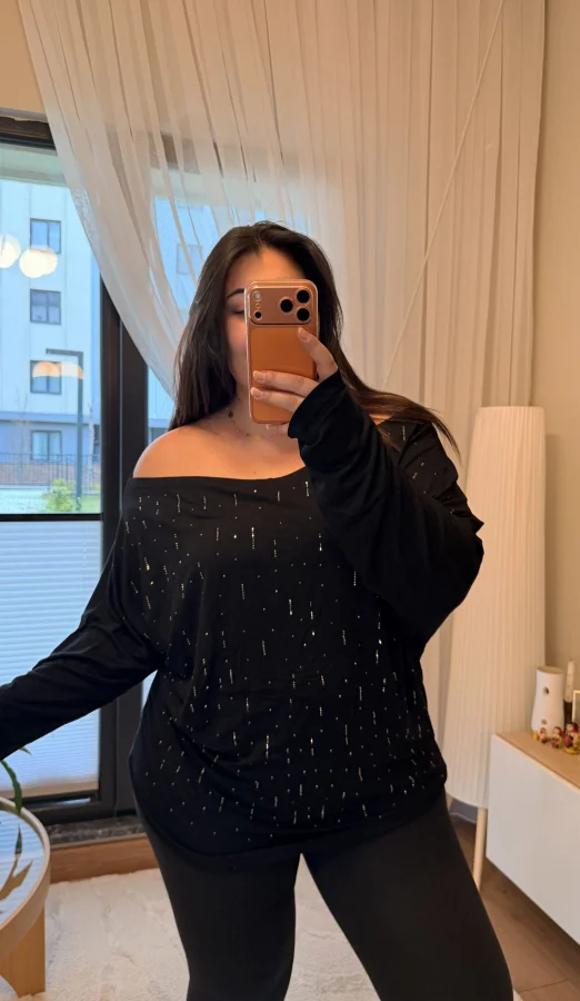 Kayık Yaka Taşlı Modal Bluz - Siyah