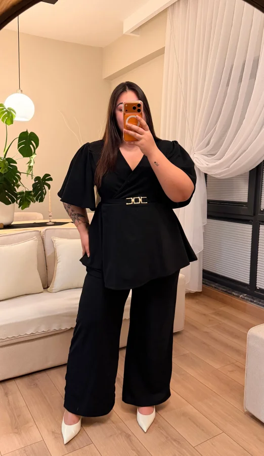 Kısa Kol Kruvaze Yaka Aksesuarlı Krep Takım - Siyah