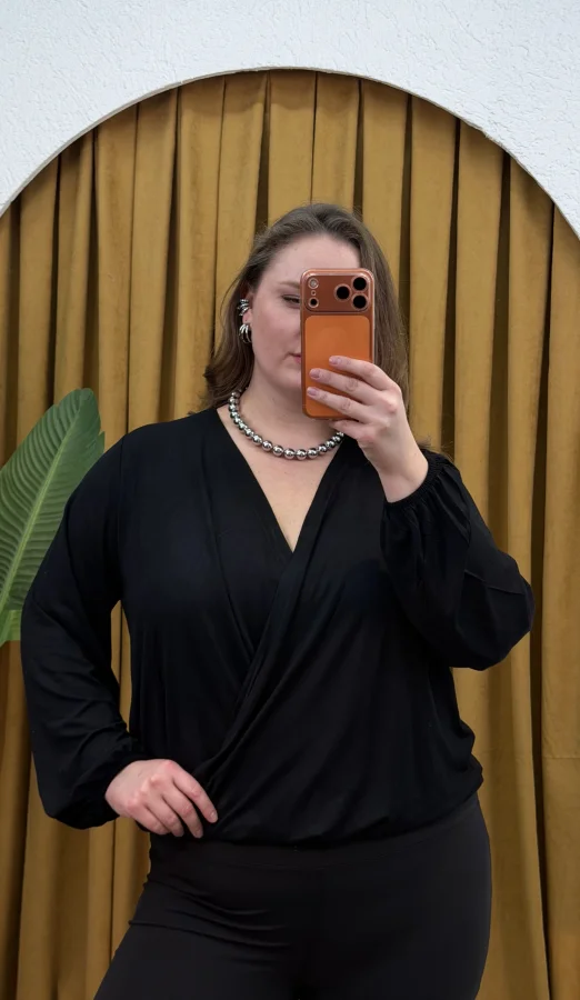 Kruvaze Yaka Lastikli Esnek Modal Bluz - Siyah