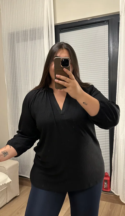 Patlı Hakim Yaka Esnek Bürümcük Bluz - Siyah