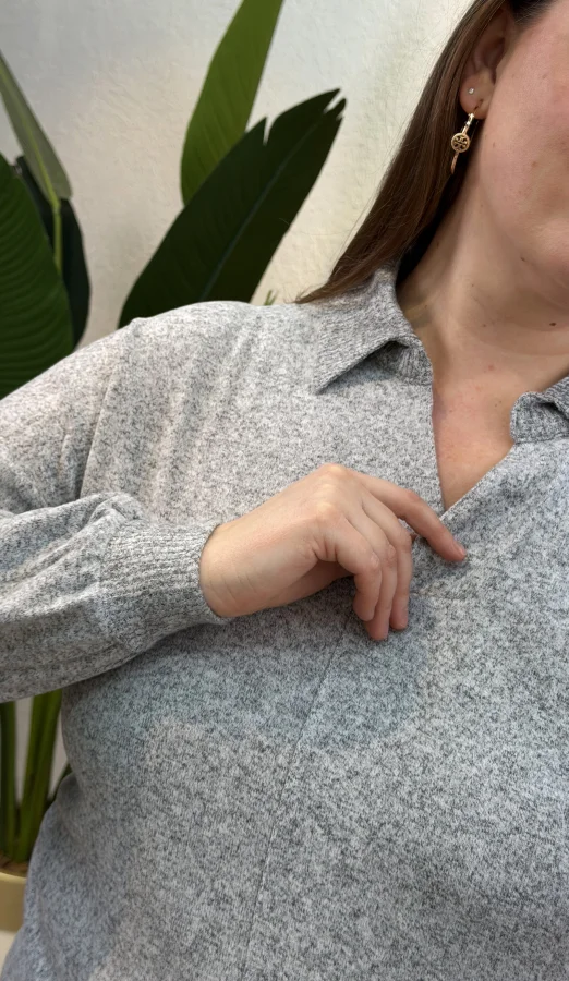 Polo Yaka Esnek Yumoş Bluz - Gri