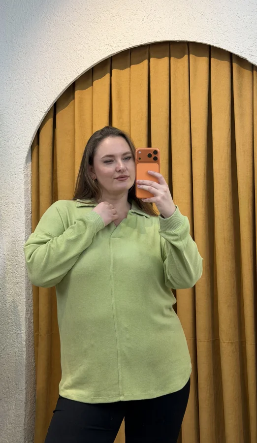 Polo Yaka Esnek Yumoş Bluz - Yeşil