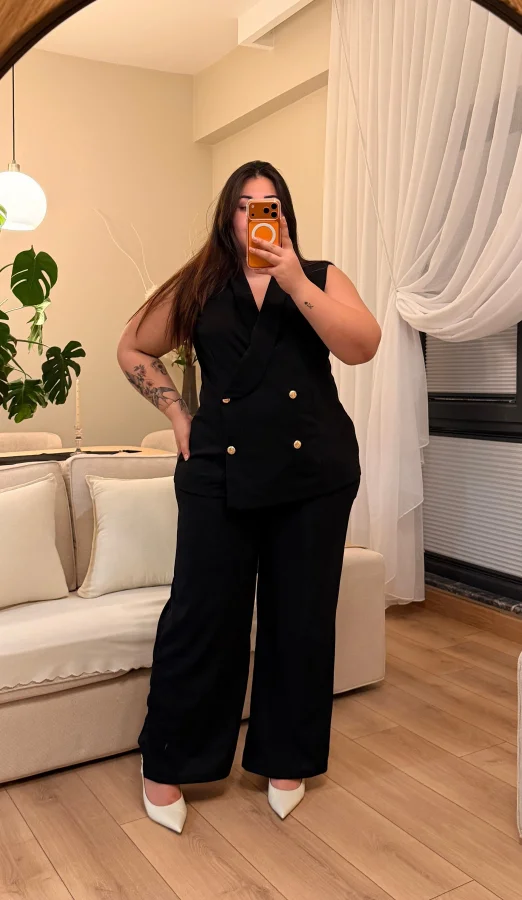 Sıfır Kol Düğme Detaylı Krep Takım - Siyah