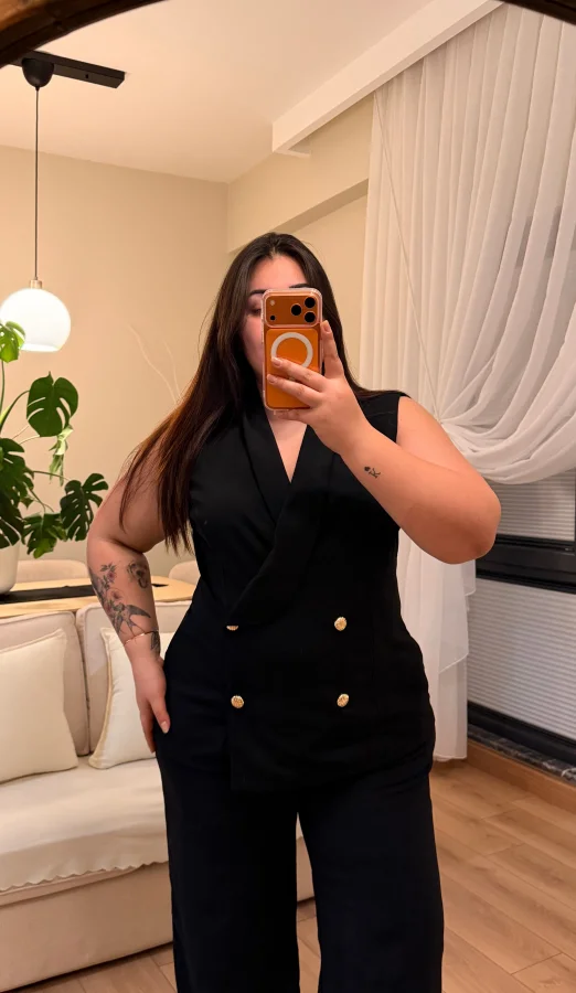 Sıfır Kol Düğme Detaylı Krep Takım - Siyah