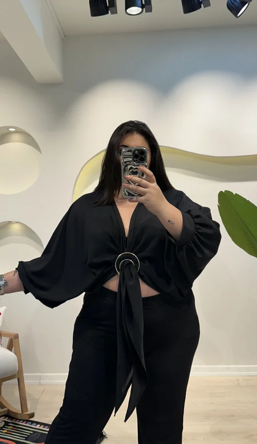 Toka Detaylı Bağlamalı Bluz - Siyah