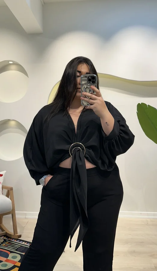 Toka Detaylı Bağlamalı Bluz - Siyah