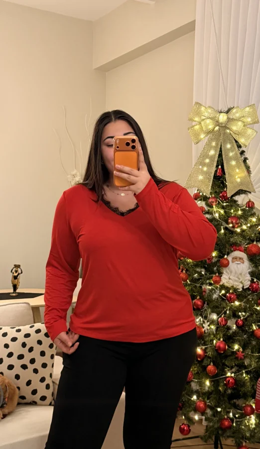 V Yaka Dantel Detaylı Esnek Modal Bluz - Kırmızı