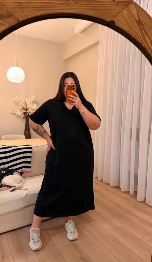 V Yaka Geniş Kesim Esnek Tişört Elbise - Siyah