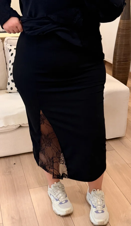 Yırtmaçlı Dantel Detaylı Esnek Krep Etek - Siyah