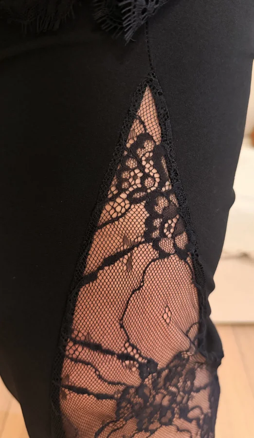 Yırtmaçlı Dantel Detaylı Esnek Krep Etek - Siyah