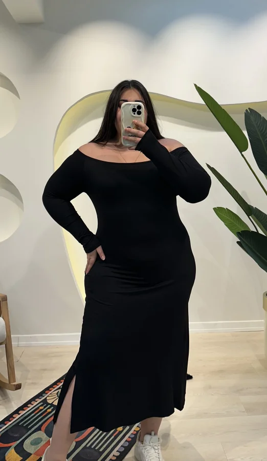 Yırtmaçlı Madonna Yaka Esnek Penye Elbise - Siyah