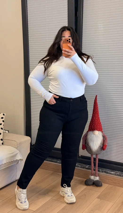 Boru Paça Yüksek Bel Likralı Kot Pantolon - Siyah