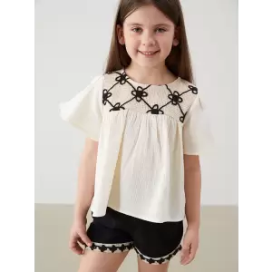 LCW Kids Ekru Nakışlı Kız Çocuk Tişört ve Şort 2li