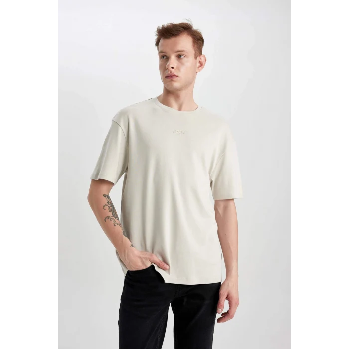 Defacto B422 Gri Comfort Regular Fit Rahat Kalıp Bisiklet Yaka Baskılı Kısa Kollu Ağır Kumaş Tişört