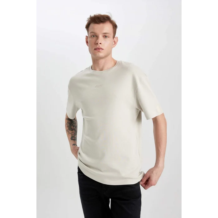 Defacto B422 Gri Comfort Regular Fit Rahat Kalıp Bisiklet Yaka Baskılı Kısa Kollu Ağır Kumaş Tişört