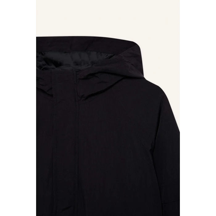 Defacto D6934 Siyah Kız Çocuk Su İtici Kapüşonlu Fermuarlı Çıtçıt Kapamalı Cepli Yağmurluk