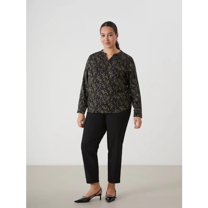 LCW Grace HAKİ Kaçık Yaka Desenli Kadın Bluz