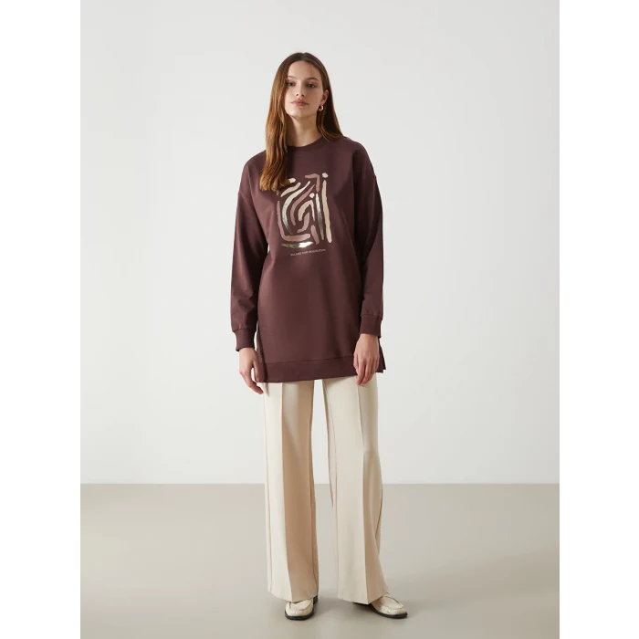 LCW Modest KAHVERENGİ Bisiklet Yaka Baskılı Oversize Kadın Sweatshirt Tunik