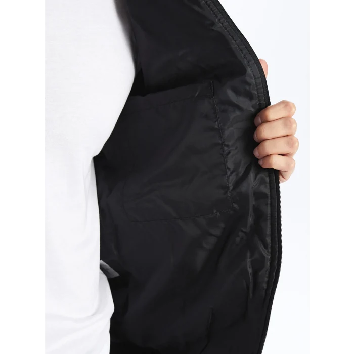 LCWAIKIKI Classic SİYAH Standart Kalıp Kolej Yaka Erkek Triko Mont