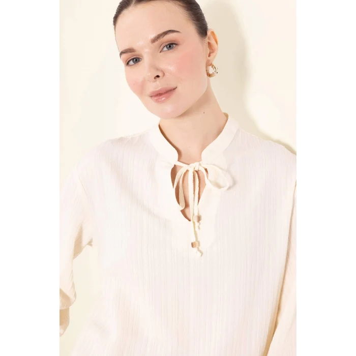 Defacto E1651 Ekru Regular Fit Apaş Yaka Uzun Kollu Gömlek