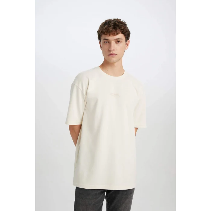 Defacto D5494 Ekru Boxy Fit Bisiklet Yaka Baskılı Kısa Kollu Ağır Kumaş Tişört