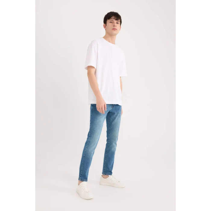 Defacto E5429 Mavi Pedro Slim Fit Dar Kalıp Normal Bel Dar Paça Jean Pantolon