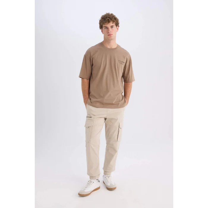 Defacto D5510 Kahve Oversize Geniş Kalıp Bisiklet Yaka Sırt Baskılı Kısa Kollu Tişört