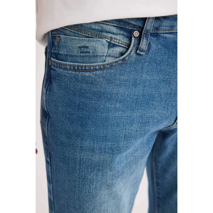 Defacto E5429 Mavi Pedro Slim Fit Dar Kalıp Normal Bel Dar Paça Jean Pantolon