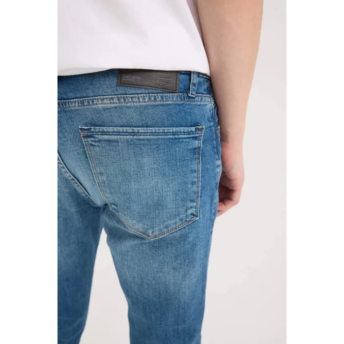 Defacto E5429 Mavi Pedro Slim Fit Dar Kalıp Normal Bel Dar Paça Jean Pantolon