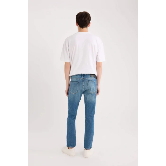 Defacto E5429 Mavi Pedro Slim Fit Dar Kalıp Normal Bel Dar Paça Jean Pantolon