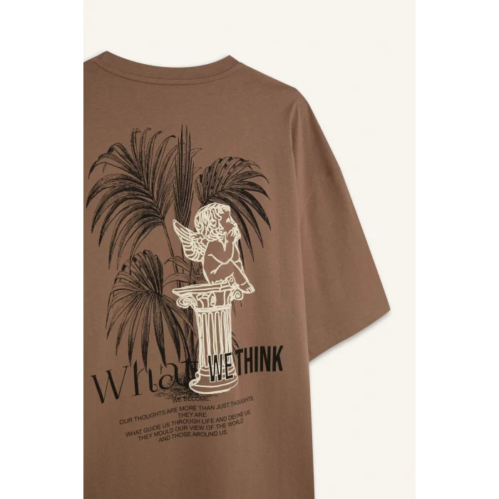 Defacto D5510 Kahve Oversize Geniş Kalıp Bisiklet Yaka Sırt Baskılı Kısa Kollu Tişört