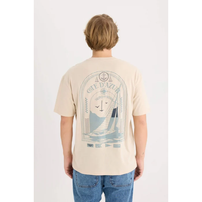 Defacto D7815 Bej Boxy Fit Bisiklet Yaka Sırt Baskılı Kısa Kollu Tişört