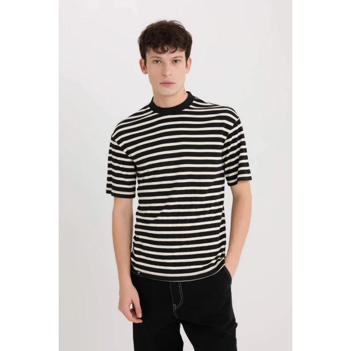 Defacto B5910 Siyah Boxy Fit Bisiklet Yaka Çizgili Kısa Kollu Ağır Kumaş Tişört