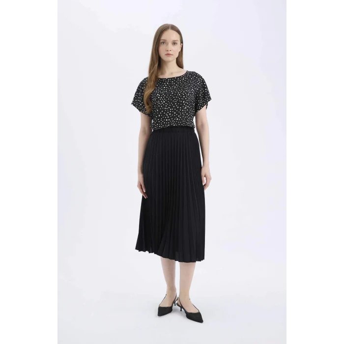 Defacto B9014 Siyah Esnek Belli Basic Düz Pilise Aerobin Midi Etek