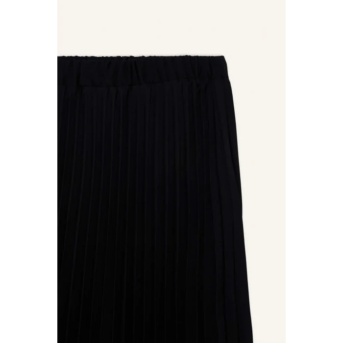 Defacto B9014 Siyah Esnek Belli Basic Düz Pilise Aerobin Midi Etek